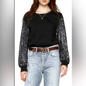 Heart loom Women’s Sequined Sleeve Detail Sweatshirt Top NWT Size XS